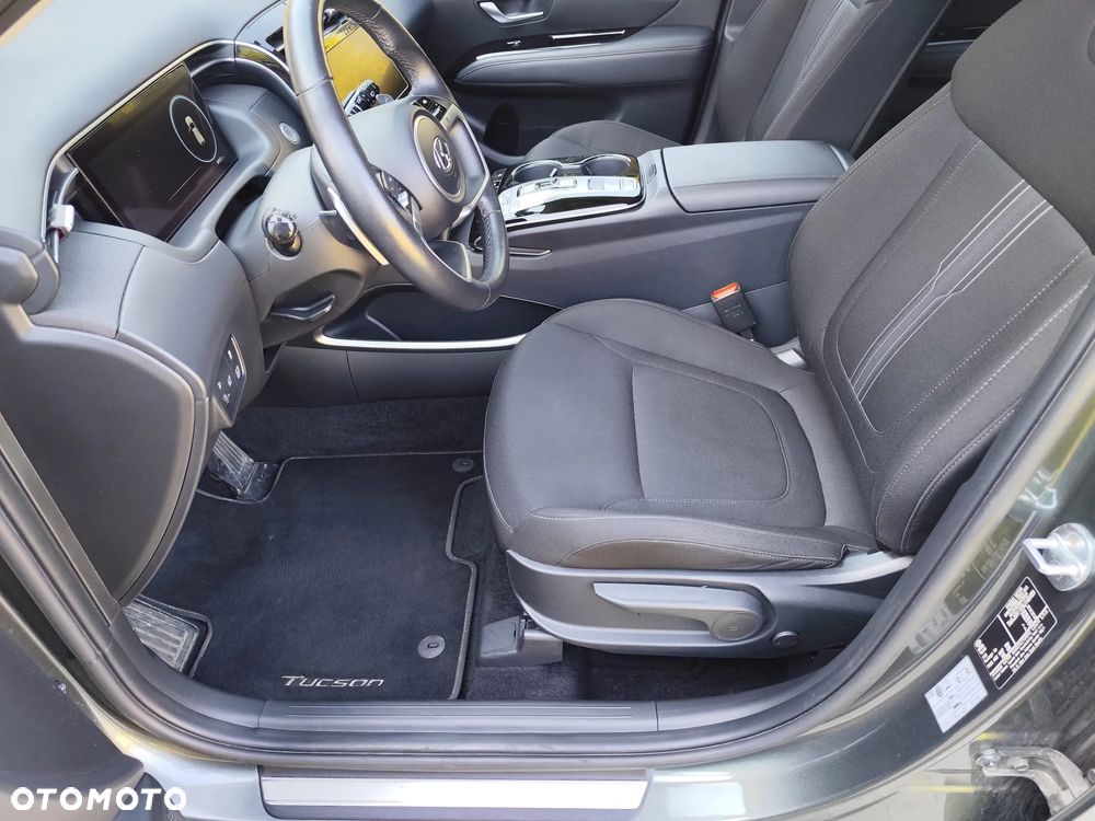 Hyundai Tucson 1.6 T-GDi HEV Executive 4WD - 12