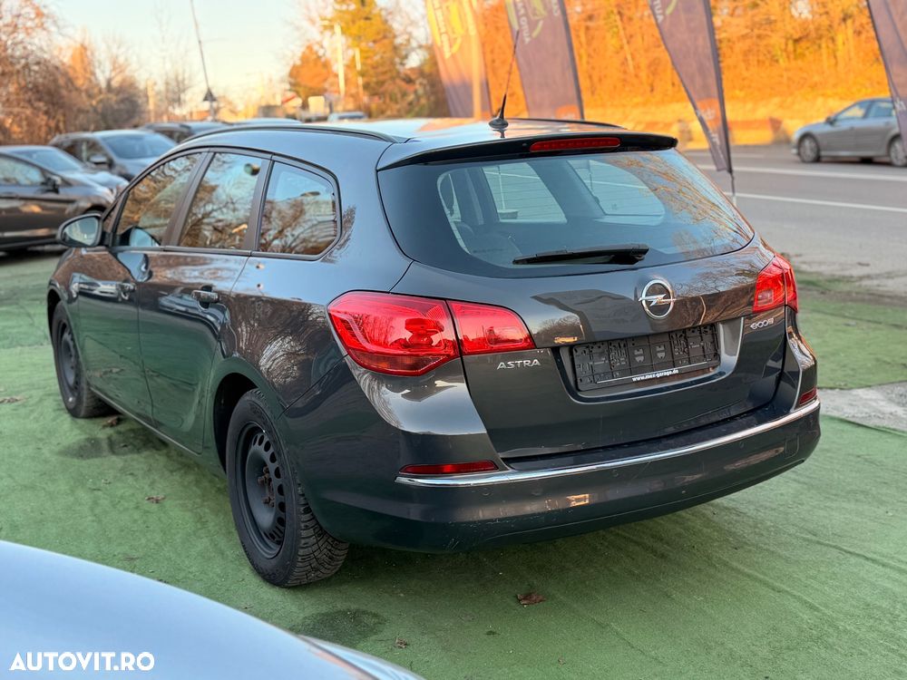 Opel Astra 1.7 CDTI ECOTEC Cosmo - 4