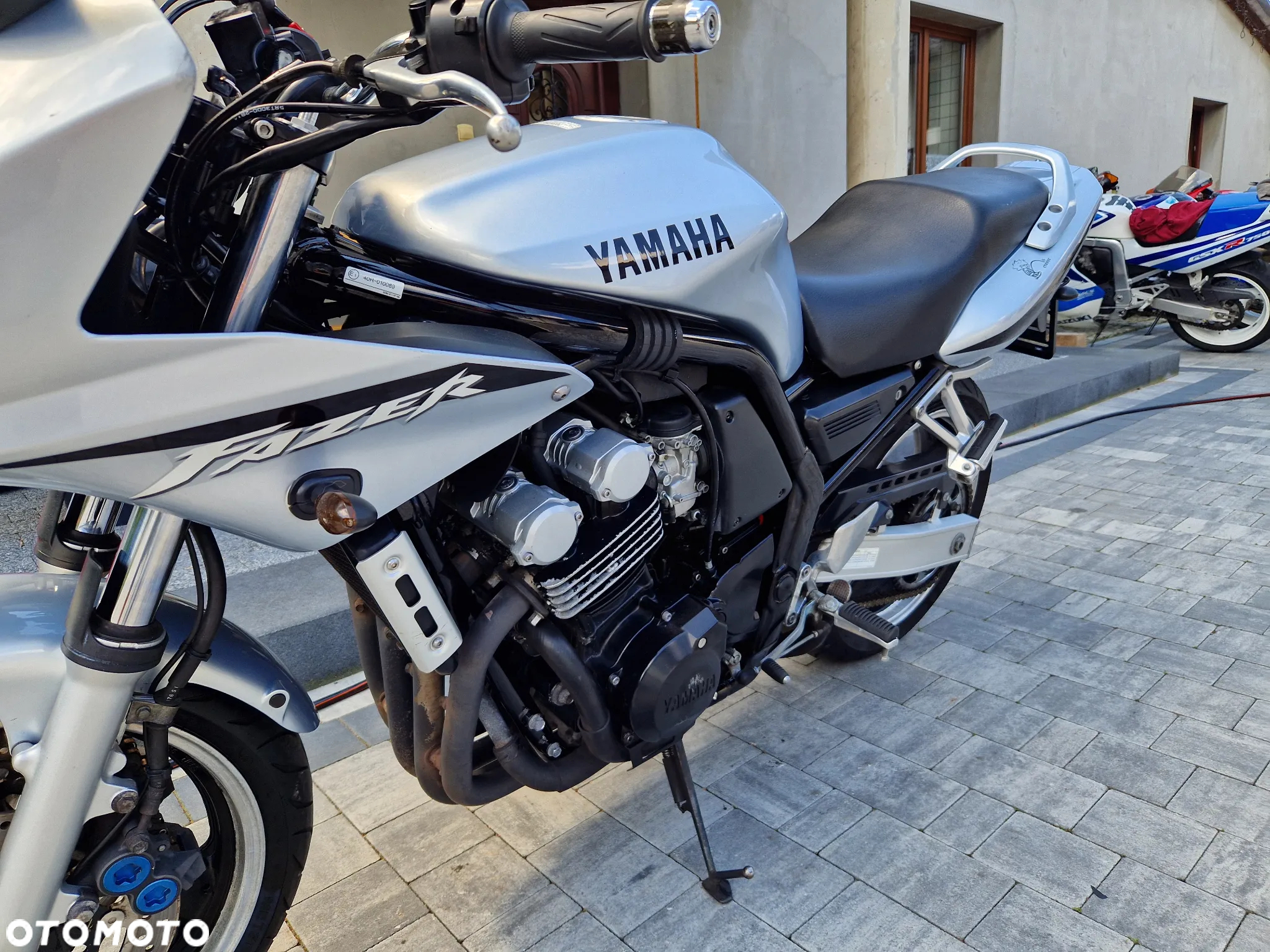 Yamaha FZS - 20