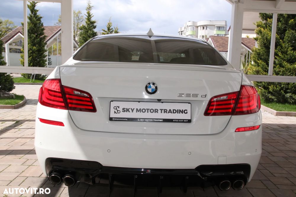 BMW Seria 5 525d xDrive AT - 31