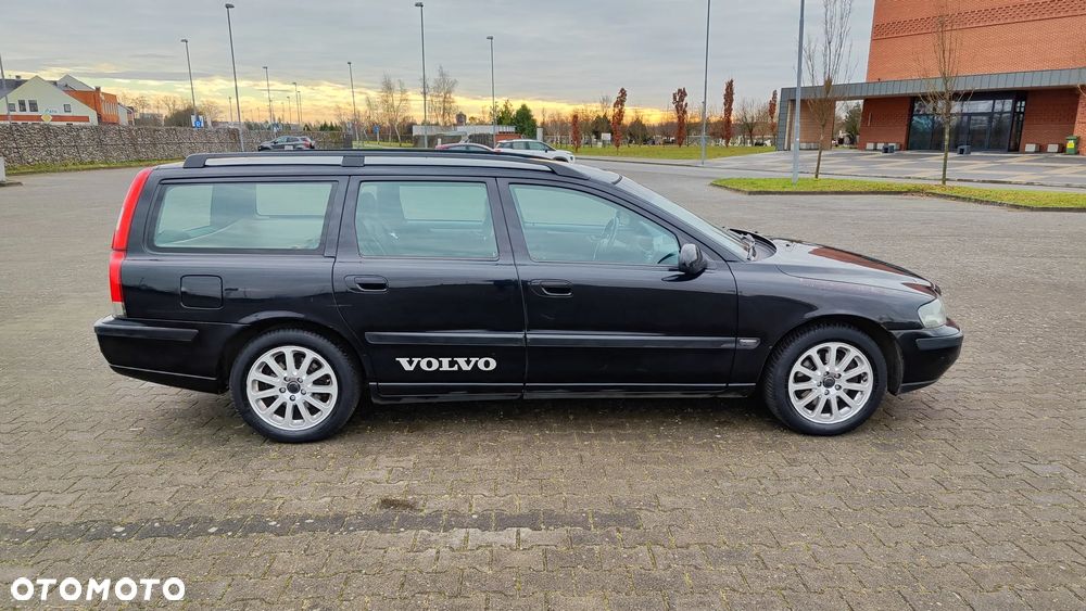 Volvo V70 2.4 Momentum - 5