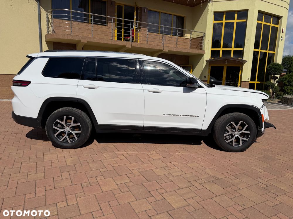 Jeep Grand Cherokee - 8