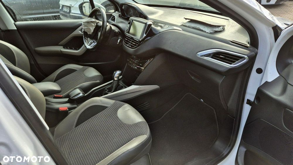 Peugeot 2008 PureTech 110 Stop&Start Allure - 11