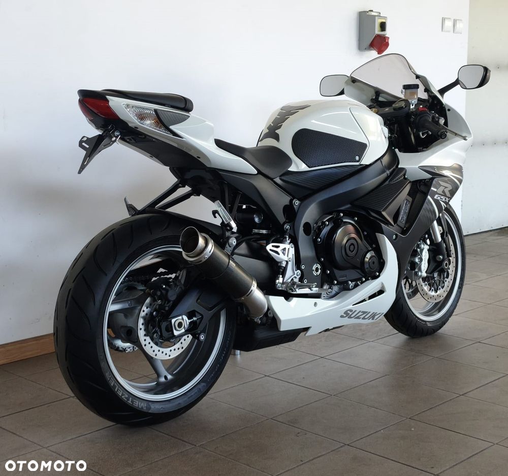 Suzuki GSX-R - 7