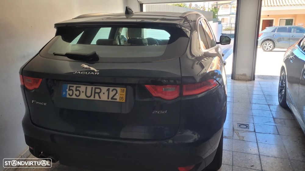 Jaguar F-Pace - 6
