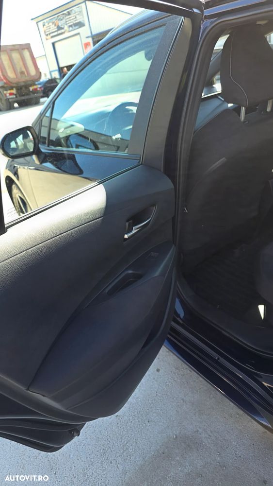 Toyota Corolla 1.8 HSD Dynamic - 12