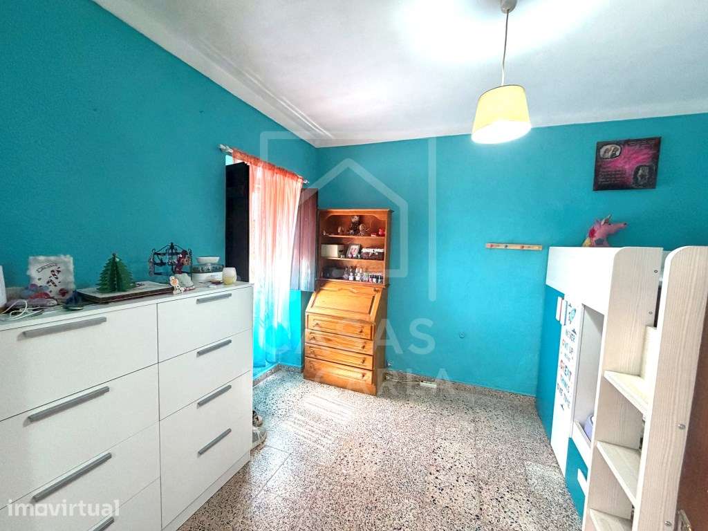 Moradia T4 com quintal e piscina em Vila Ruiva - Grande imagem: 4/27
