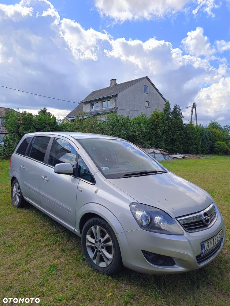 Opel Zafira - 2