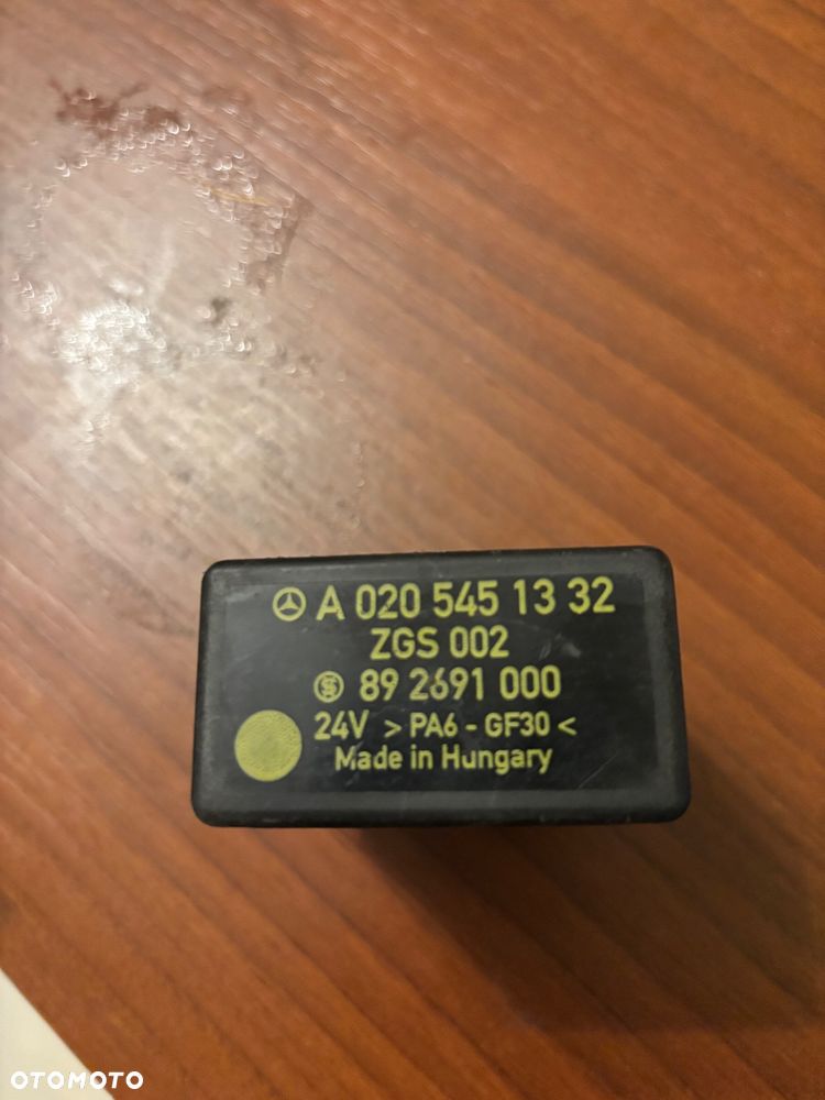 Przekaźnik moduł kierunkowskazów Mercedes Atego, Varia, Actros A0205451332