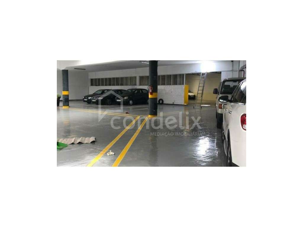 Garagem para venda ao Marquês, Porto - Grande imagem: 4/6
