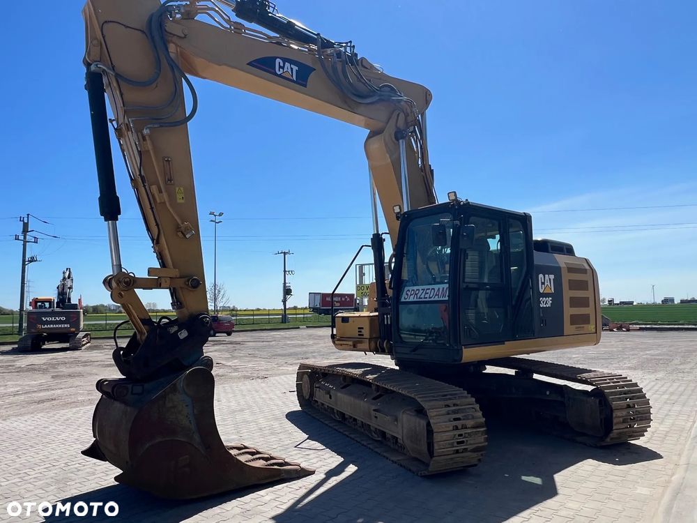 Caterpillar CAT 323FL 2017 sprzedaż 2018 - 3