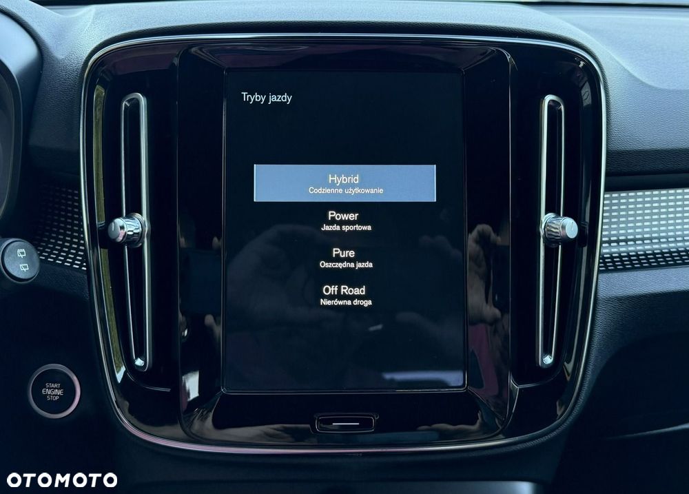 Volvo XC 40 T5 Plug-In Hybrid R-Design - 28