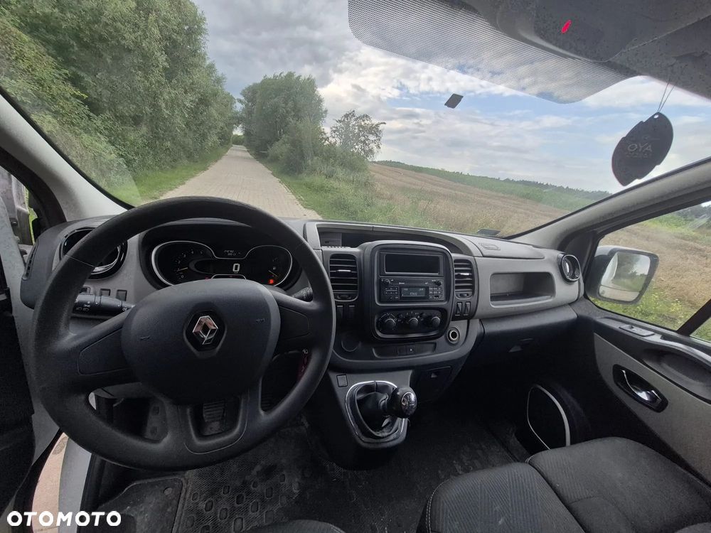 Renault Traffic - 3