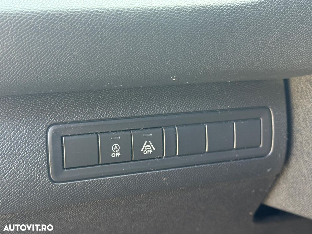 Peugeot 308 - 10