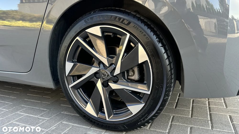 Peugeot 308 1.2 PureTech Allure Pack S&S EAT8 - 29