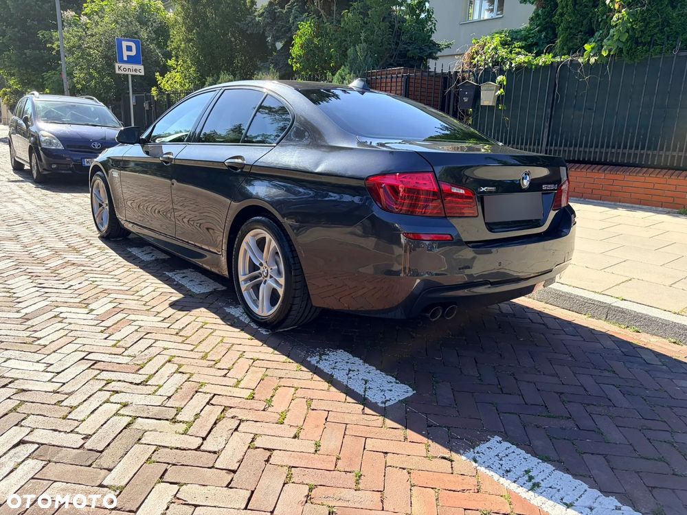BMW Seria 5 525d xDrive - 8