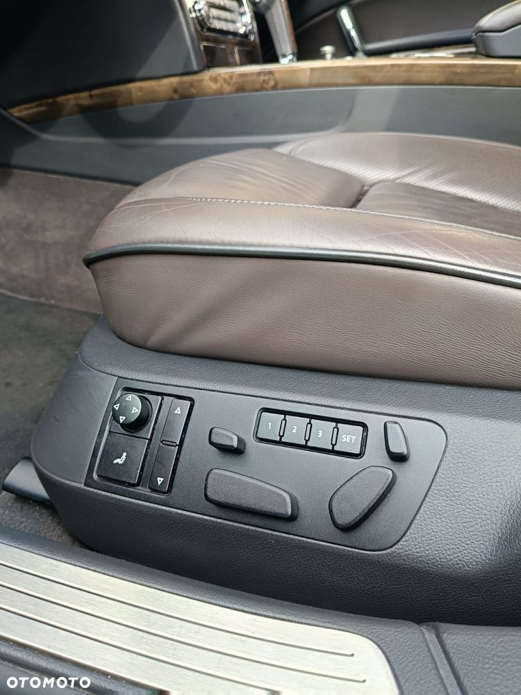 Volkswagen Phaeton 3.0 V6 TDI DPF 4MOTION Automatik (5 Sitzer) - 25