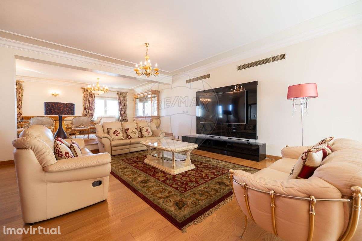 Moradia T4 para venda - Grande imagem: 2/49