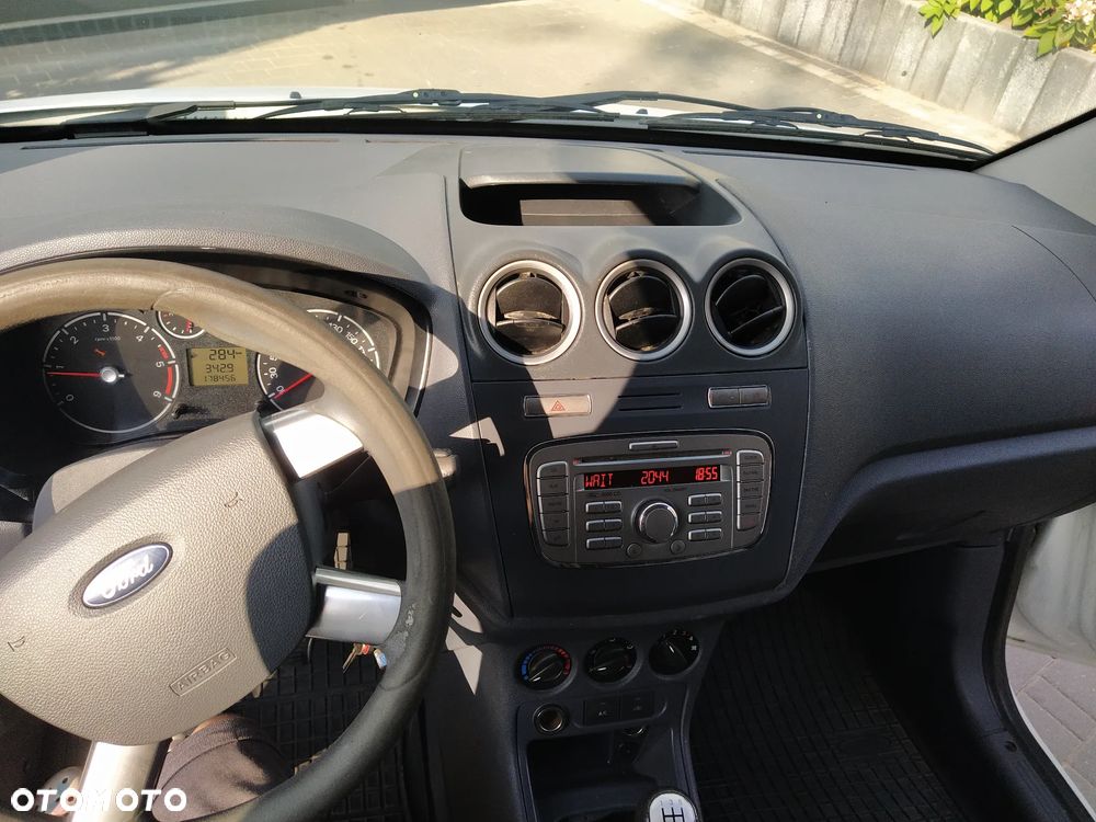 Ford Transit Connect - 6