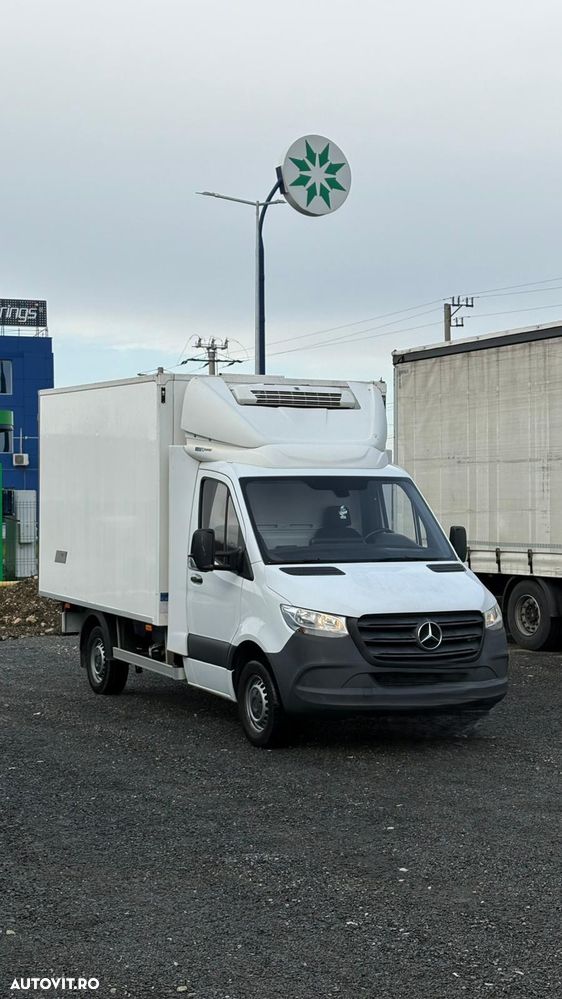 Mercedes-Benz SPRINTER - 8