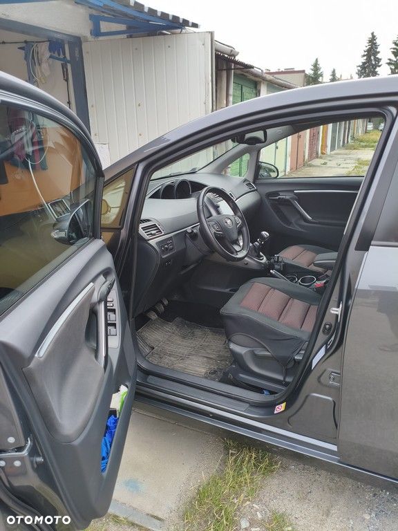Toyota Verso 1.8 Premium EU6 - 6