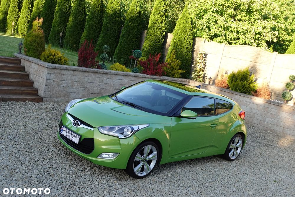 Hyundai Veloster - 14