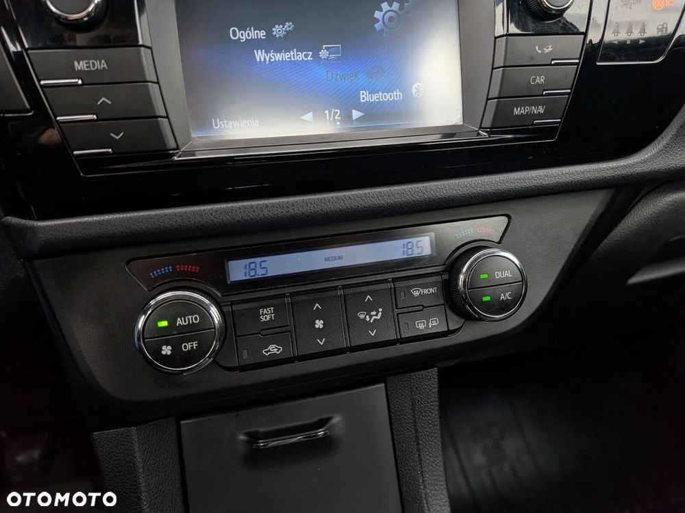 Toyota Corolla 1.6 Prestige - 25