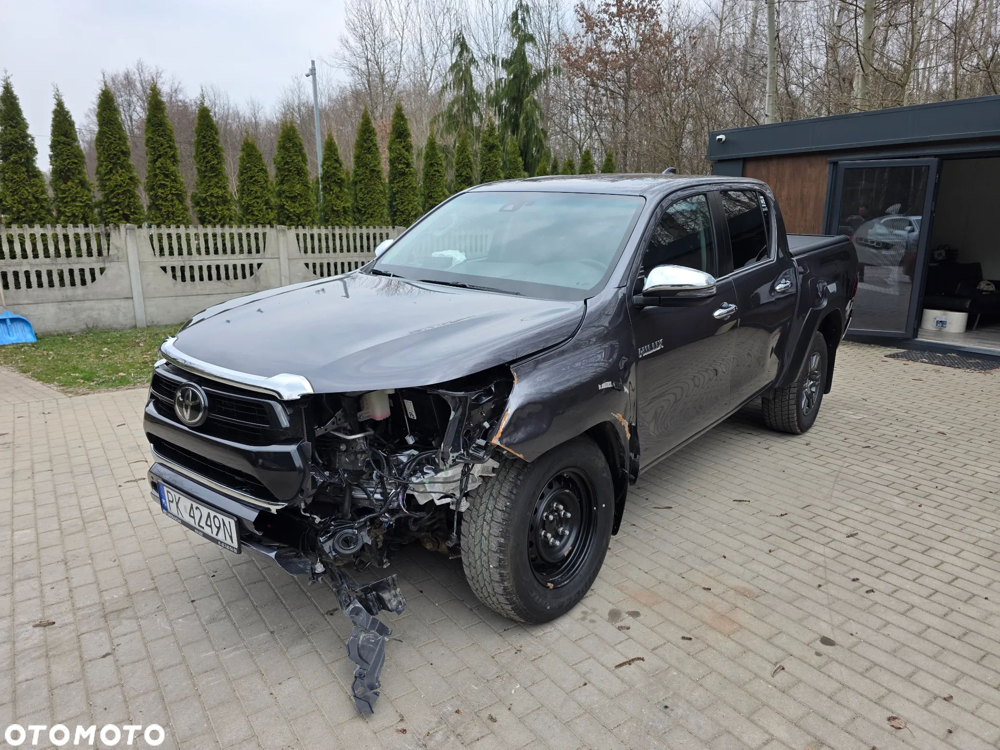 Toyota Hilux 2.4 D-4D Double Cab SR 4x4