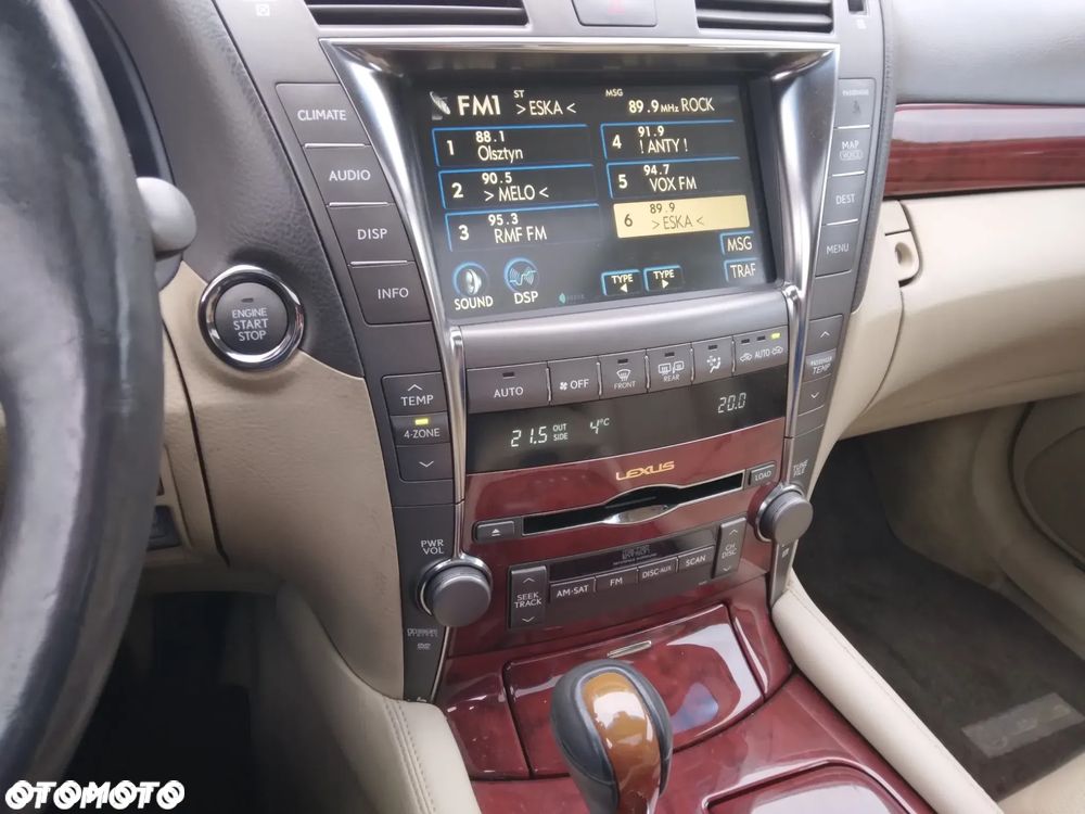 Lexus LS 460 Prestige - 33