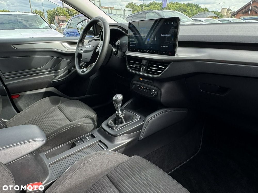 Ford Focus 1.0 EcoBoost Hybrid TITANIUM EDITION - 17