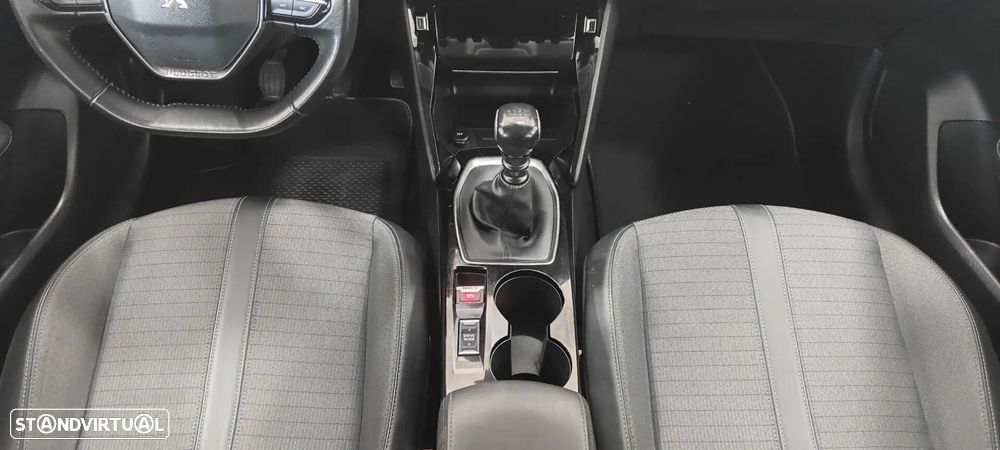 Peugeot 208 1.2 PureTech Active - 40