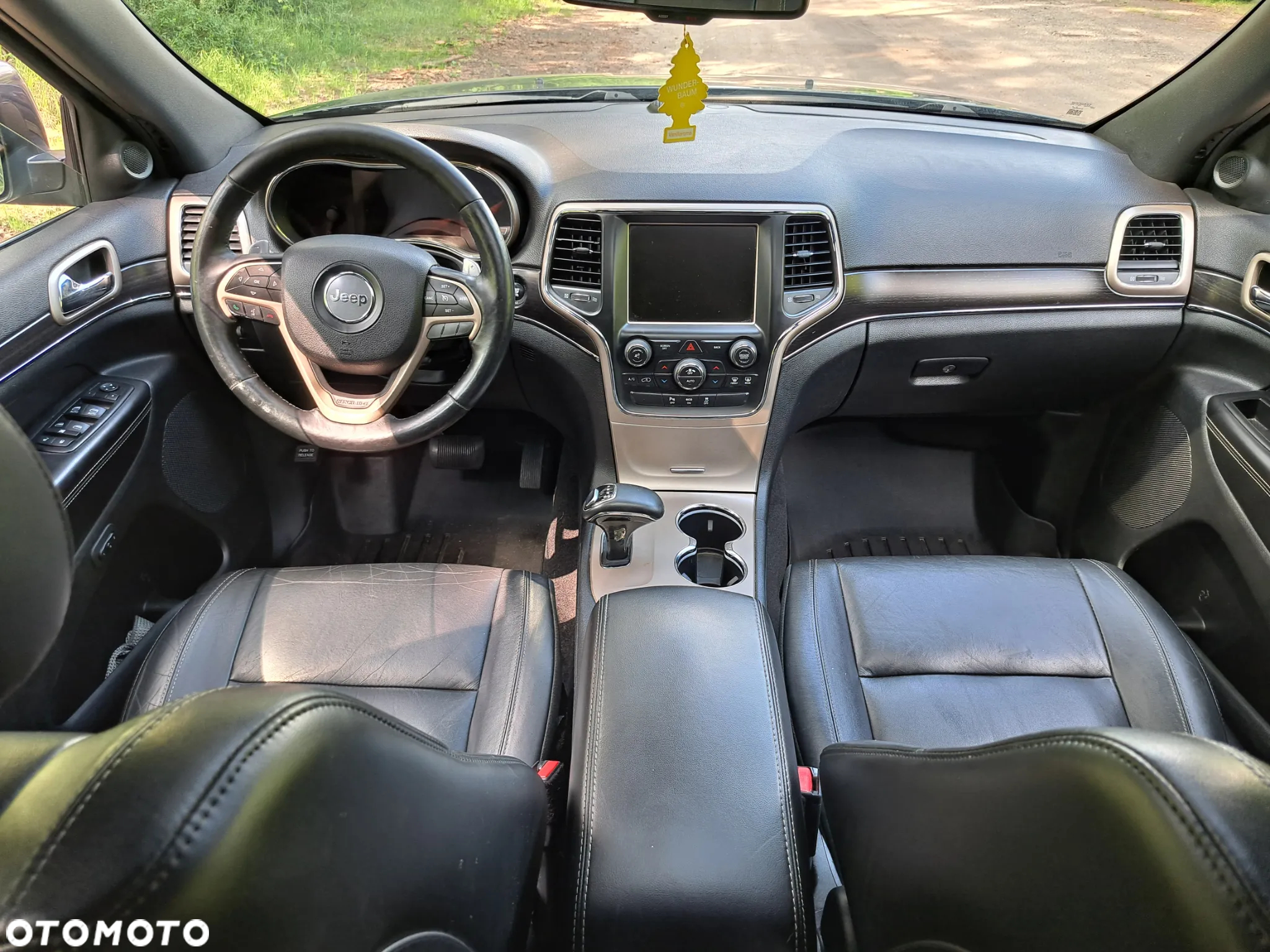 Jeep Grand Cherokee - 10