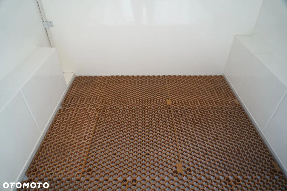 Ford TRANSIT / CHŁODNIA /  TRZY  ZABUDOWY IZOTERMICZNE / TRIO TEMPERATURA  / SPROWADZONY - 17