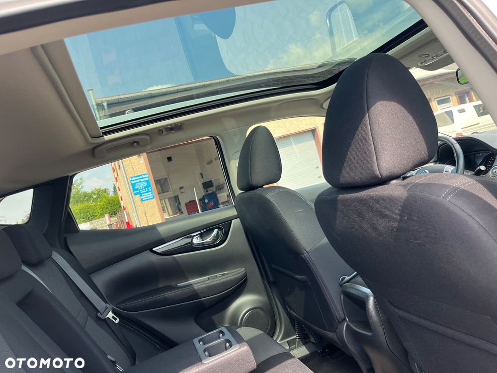 Nissan Qashqai 1.2 DIG-T N-Connecta Xtronic EU6 - 27