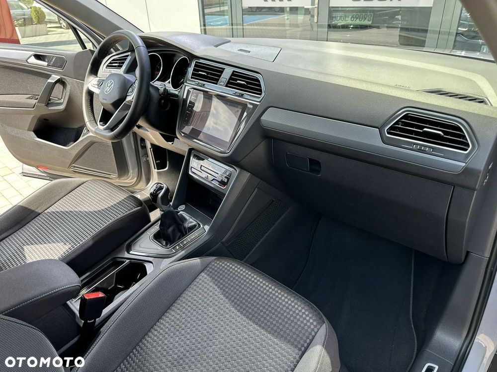Volkswagen Tiguan 1.5 TSI OPF ACTIVE - 16