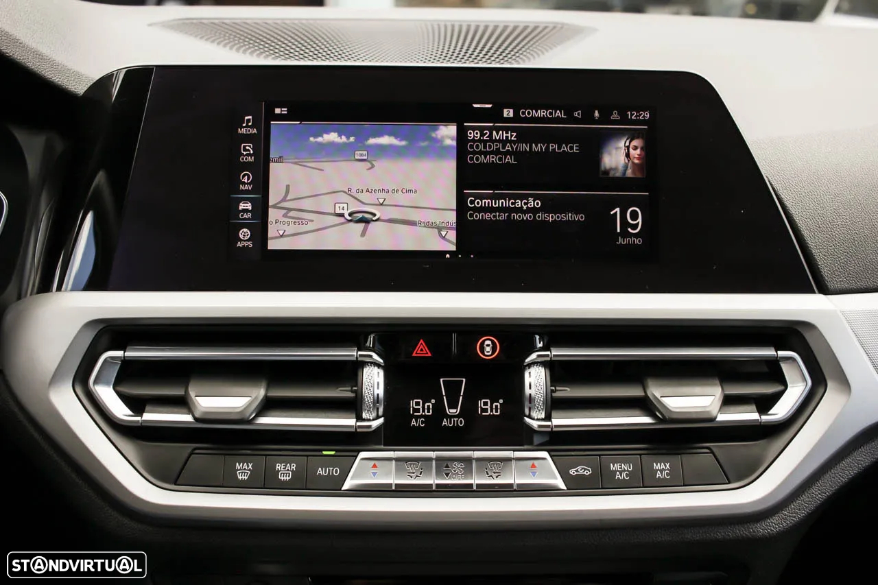 BMW 330 e Touring Pack M Auto - 16
