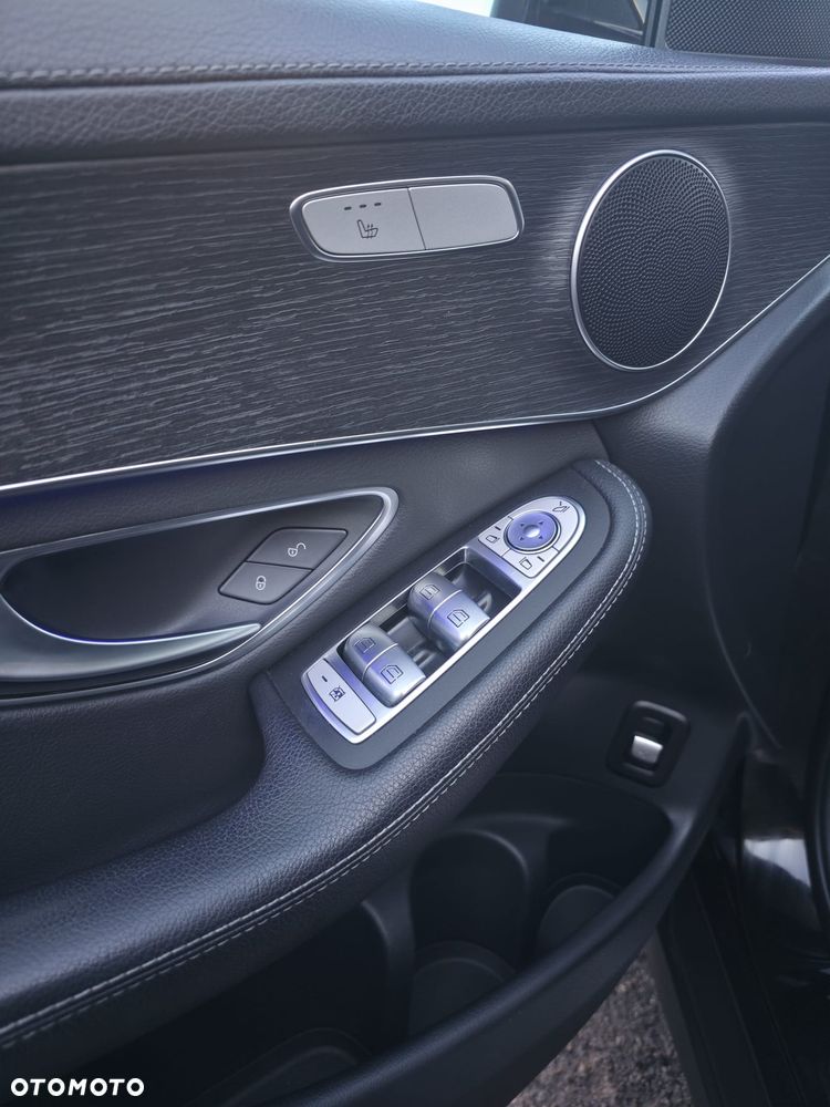 Mercedes-Benz GLC - 17