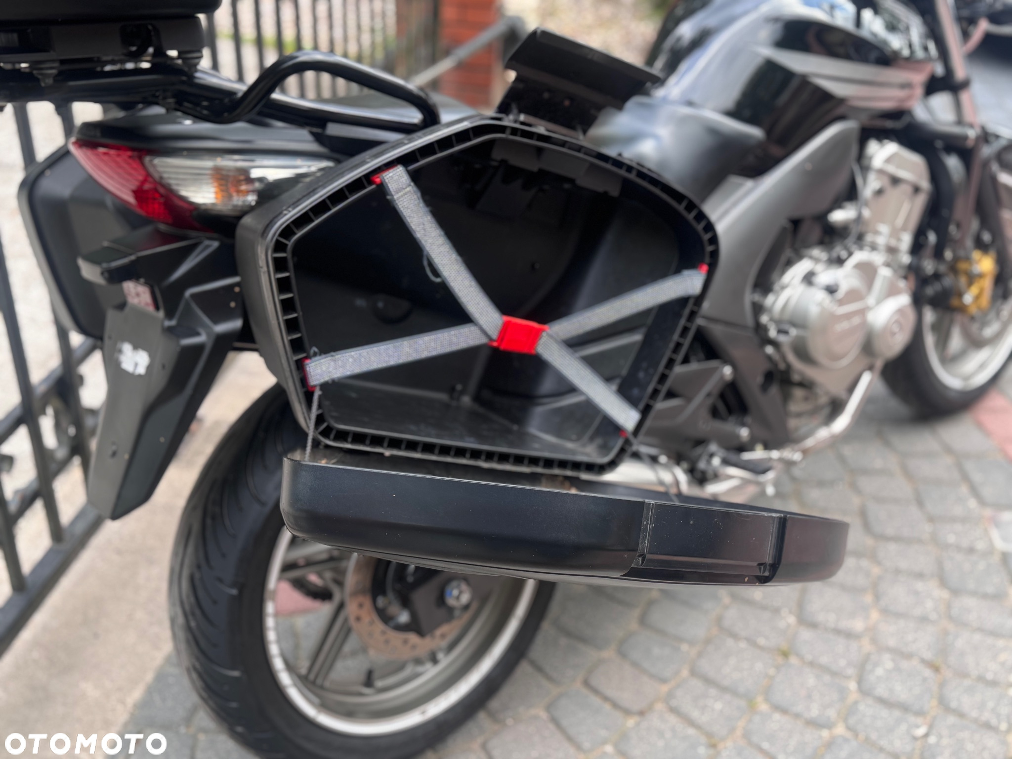 Honda CBF - 24