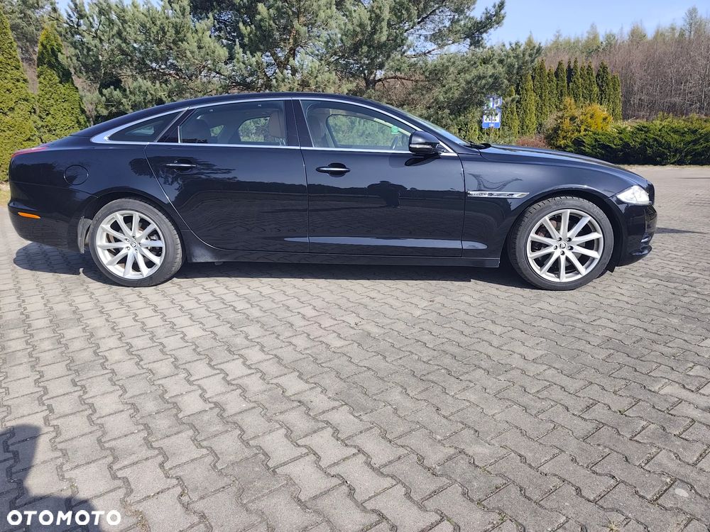 Jaguar XJ 3.0 D V6 LWB Portfolio - 25