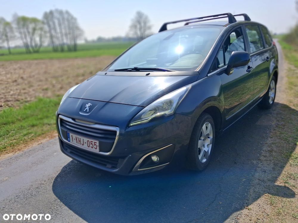 Peugeot 5008 HDI 115 Access - 17