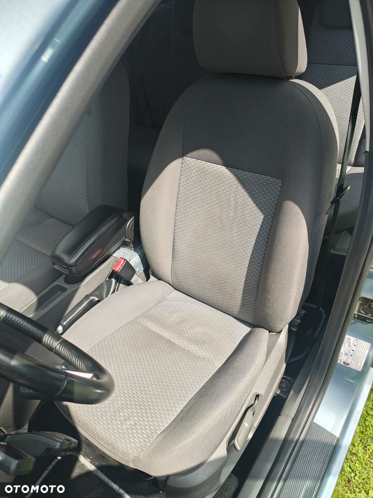 Ford Focus 1.6 16V Trend - 25