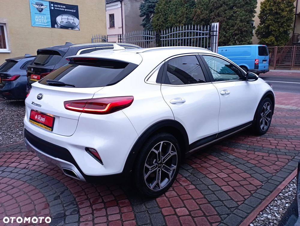 Kia XCeed 1.6 T-GDI L Business Line - 4