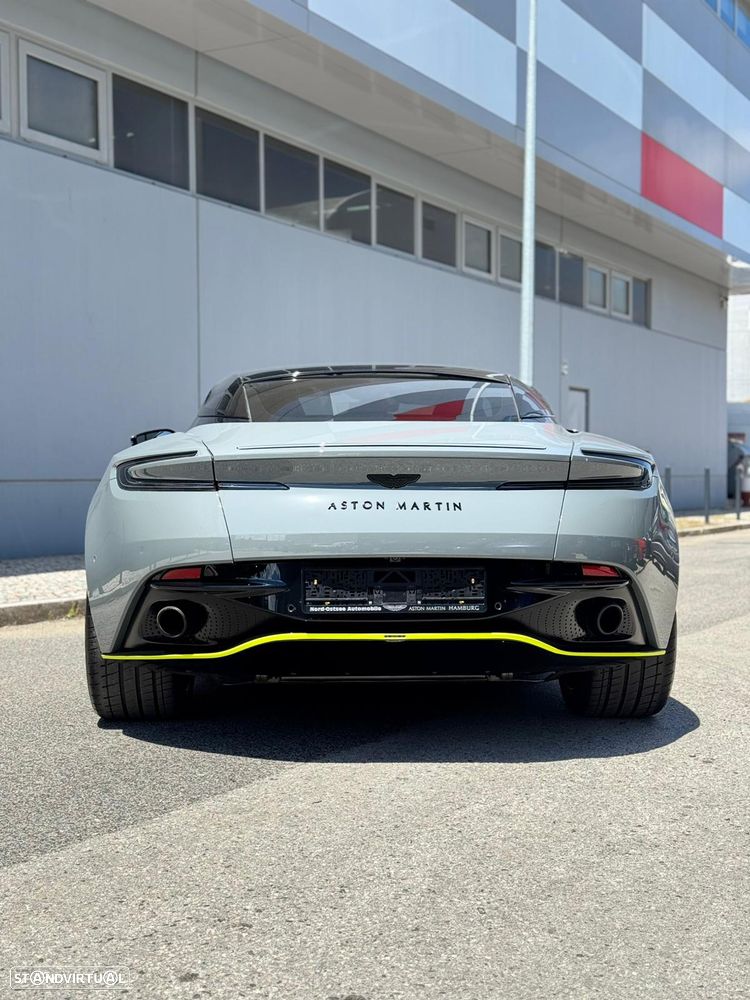 Aston Martin DB11 Coupé V12 AMR - 16