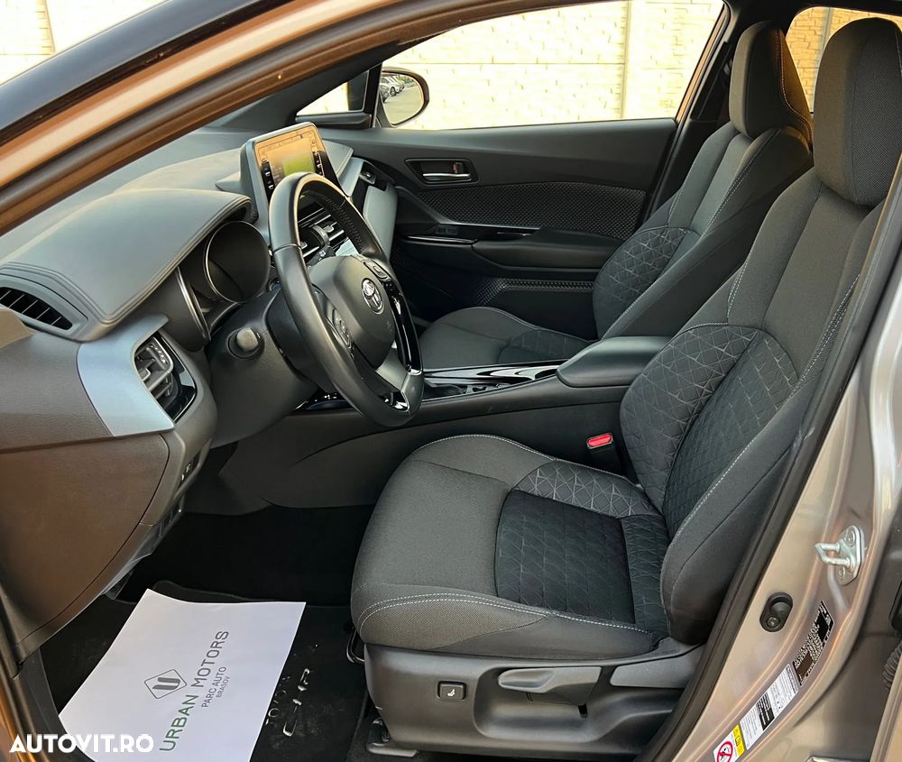 Toyota C-HR 1.8 HSD 122 CP 4x2 CVT C-lassy bi-tone - 15