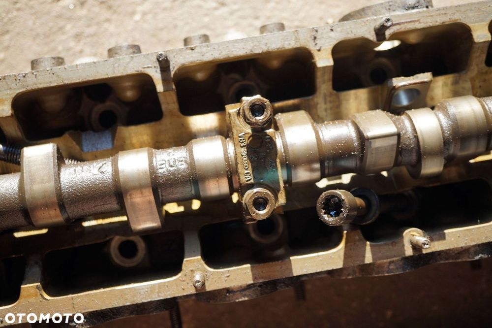 GŁOWICA SILNIKA 80 B4 2.3 10V 034103373P AUDI 1991-1996 - 6
