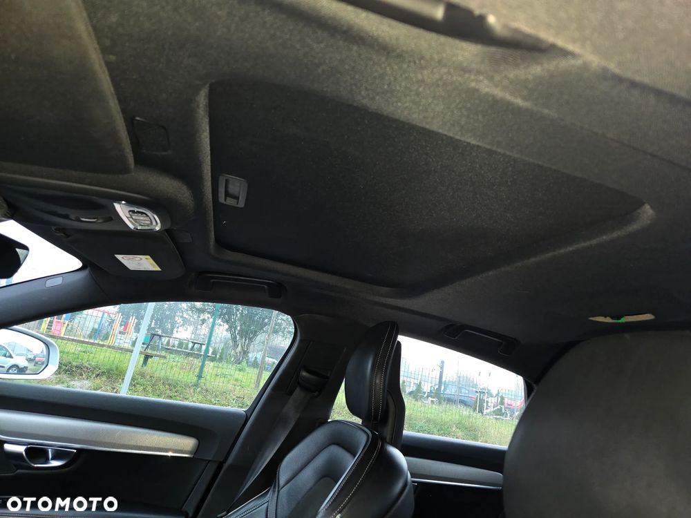 Volvo S90 D4 R-Design - 12