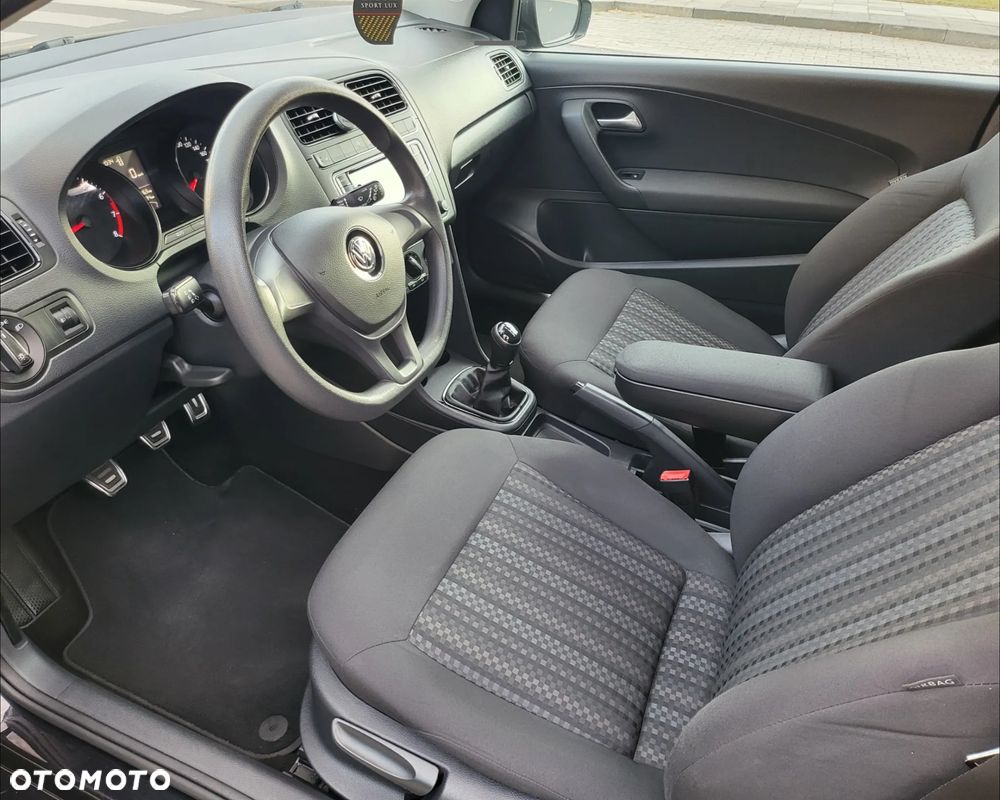 Volkswagen Polo - 13