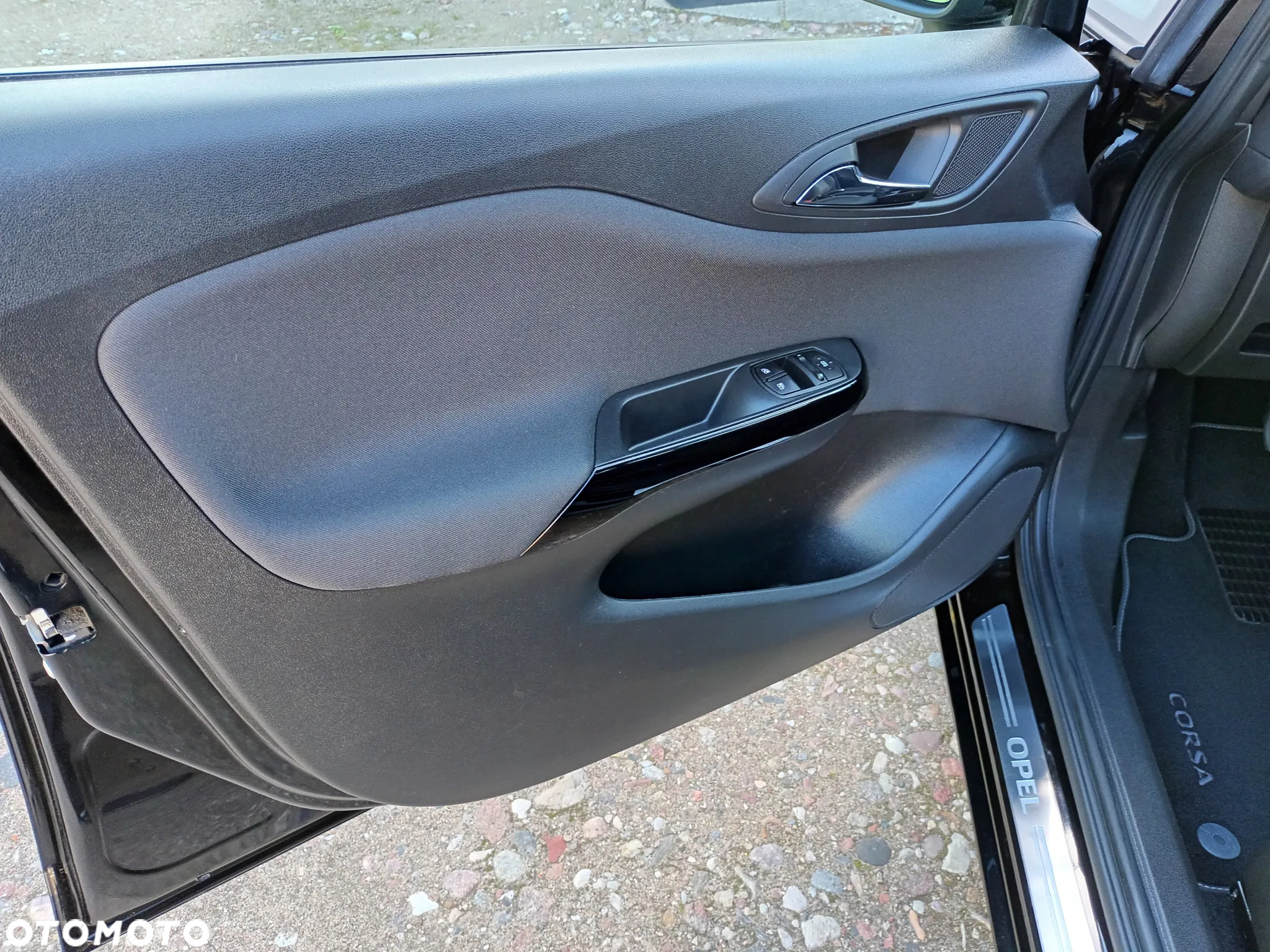 Opel Corsa 1.4 Turbo Start/Stop Active - 25