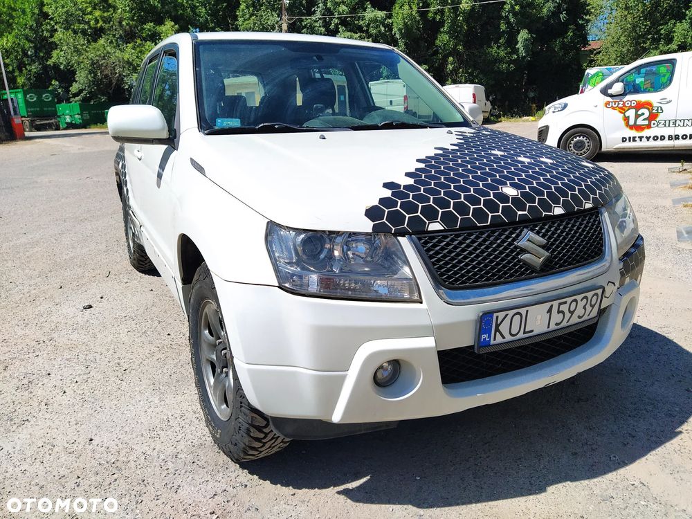 Suzuki Grand Vitara 2.7 V6 - 13