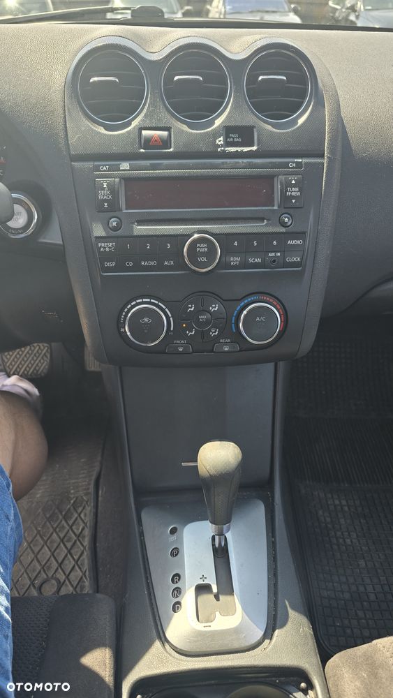 Nissan Altima - 20